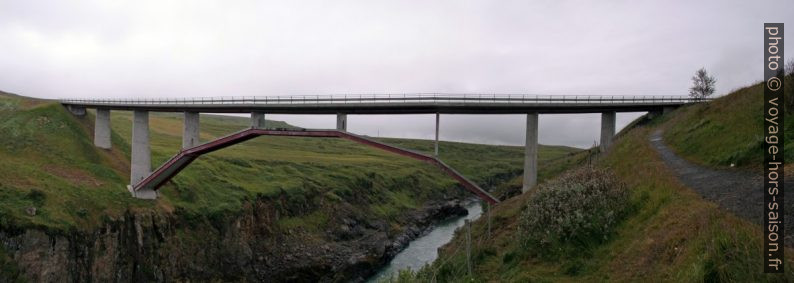 Pont sur la Jökulsá á Dal. Photo © André M. Winter