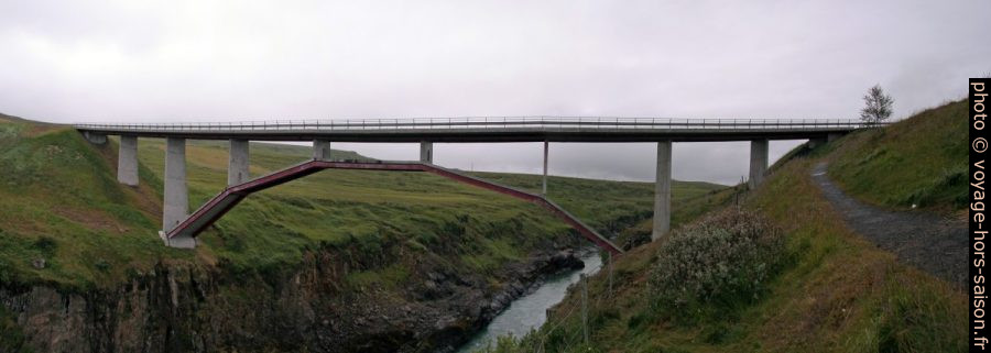 Pont sur la Jökulsá á Dal. Photo © André M. Winter