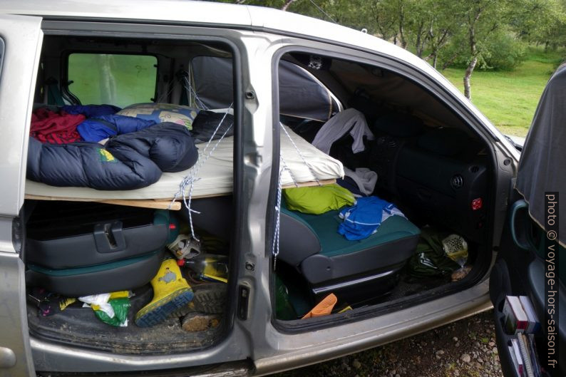 Berlingo au camping en Islande. Photo © André M. Winter