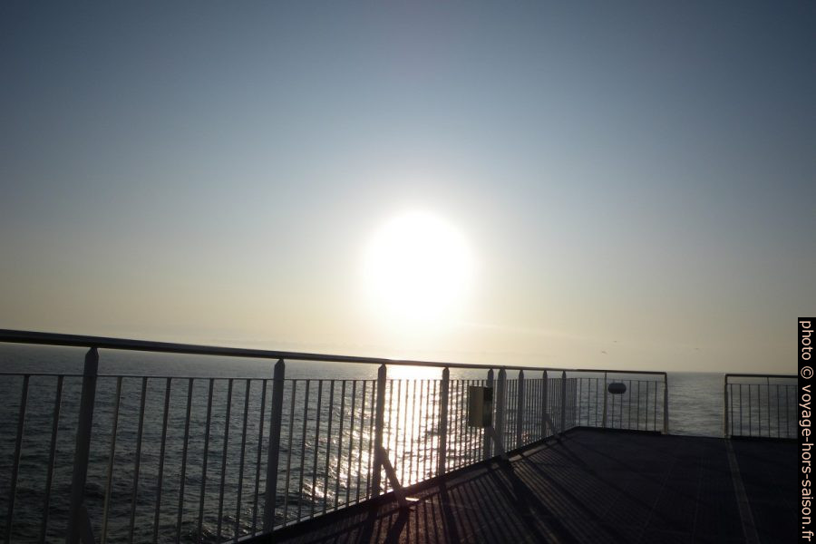 Coucher de soleil dans l'Atlantique Nord. Photo © André M. Winter