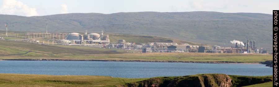 Terminal pétrolier de Sullom Voe. Photo © André M. Winter
