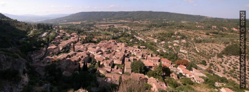 Moustiers-Sainte-Marie le bord du Plateau de Valensole. Photo © André M. Winter