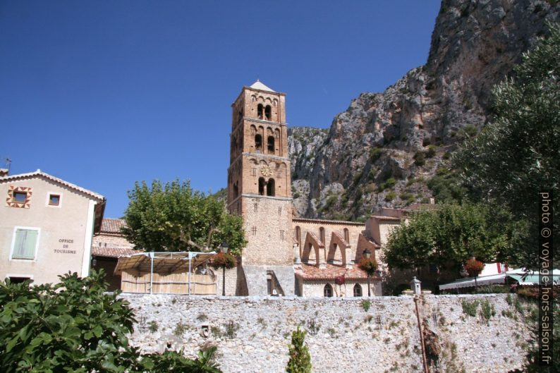 Église Notre-Dame-de-l'Assomption de Moustiers-Sainte-Marie. Photo © André M. Winter