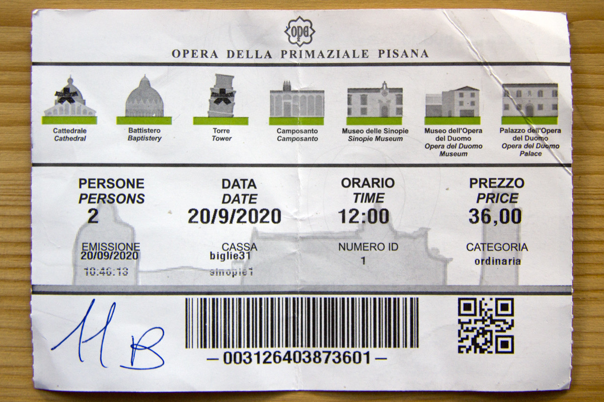 Verso de la carte pour la visite de la Tour de Pise pour deux personnes en 2020. Photo © André M. Winter