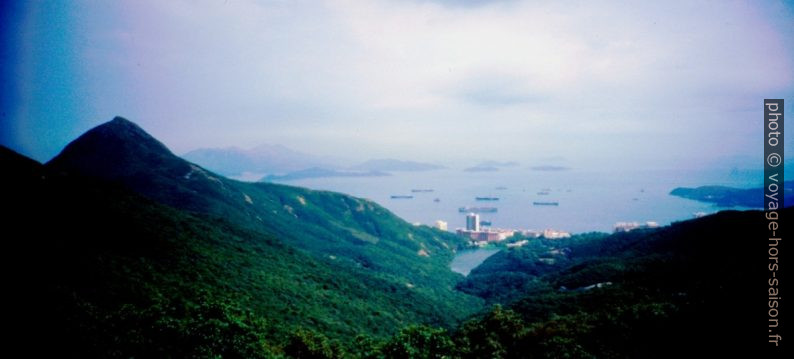 Pok Fu Lam et le West Lamma Channel. Photo © André M. Winter