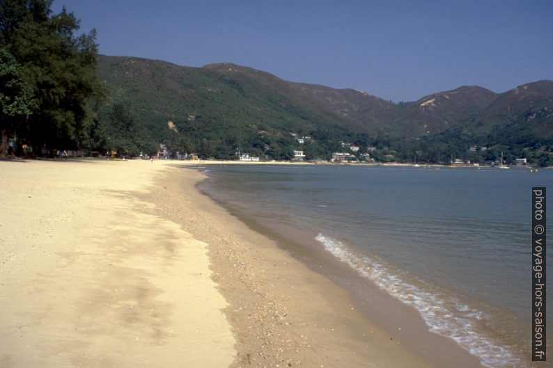 La Silver Mine Bay Beach sur Lantau Island. Photo © Alex Medwedeff