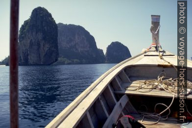 Traversée en bateau vers Koh Poda. Photo © André M. Winter