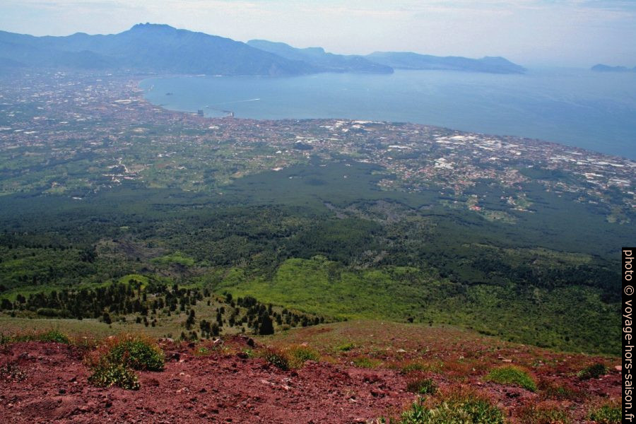 Partie sud du Golfe de Naples et la Presqu'île de Sorrento. Photo © André M. Winter