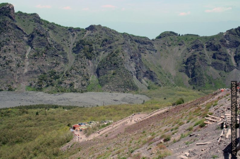 Le Valle del Gigante et la partie est du Monte Somma. Photo © André M. Winter