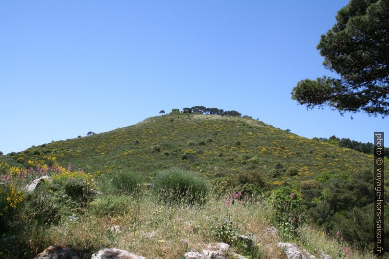 Le Monte Solaro vu de l'est. Photo © André M. Winter