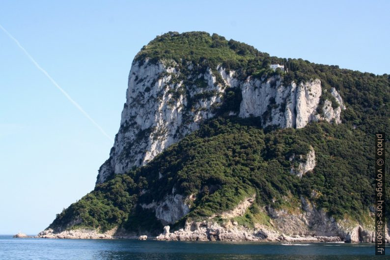 La Punta del Capo et le Monte Tiberio. Photo © André M. Winter