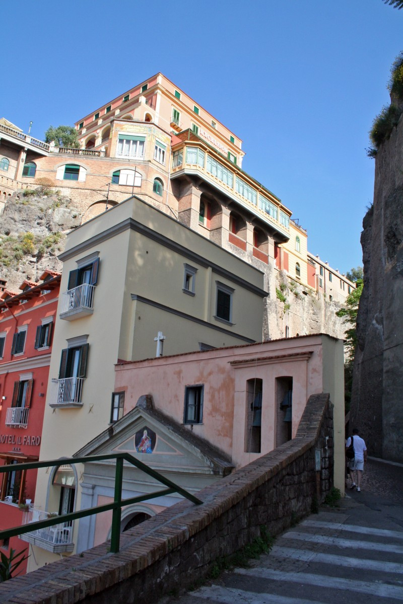 Chapelle dans les Gorges de Sorrente. Photo © André M. Winter