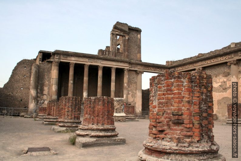 Basilique de Pompéi. Photo © André M. Winter