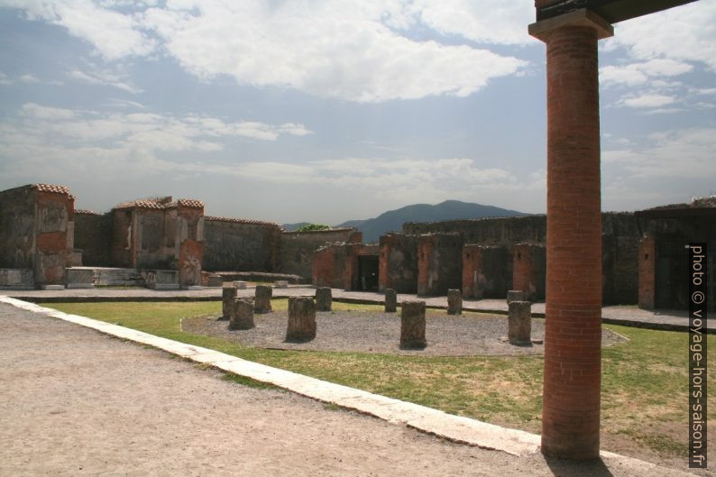 Macellum à Pompeji. Photo © André M. Winter