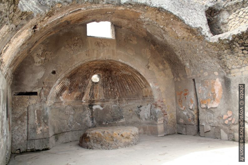 Terme mascili d'Herculaneum. Photo © André M. Winter