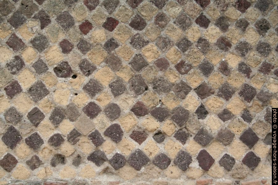 Opus Reticulatum. Photo © André M. Winter
