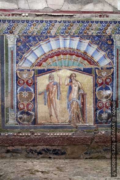 Mosaïque montrant Neptune et Amphitrite dans une villa d'Herculaneum. Photo © André M. Winter