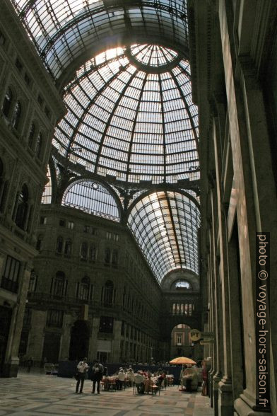 Galleria Umberto I. Photo © André M. Winter