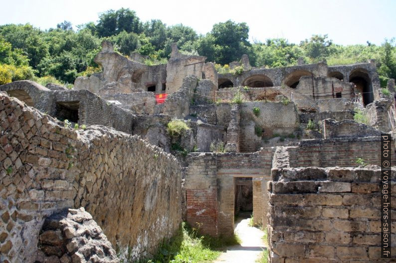 Thermes de Baiae. Photo © André M. Winter