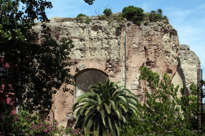 Temple de Vénus à Baïes. Photo © André M. Winter