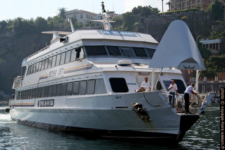 Le ferry Iscia Jet au service de Metro-del-Mare à Sorrento. Photo © André M. Winter
