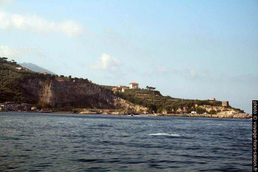 Capo di Massa avec la Villa Astarita. Photo © André M. Winter