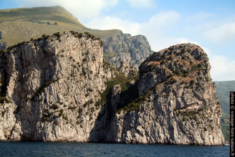 Torre di Montalto sur la Punta Penna. Photo © André M. Winter