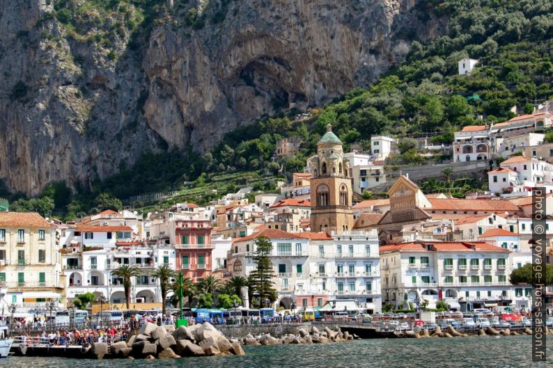 Amalfi vu de la mer. Photo © André M. Winter