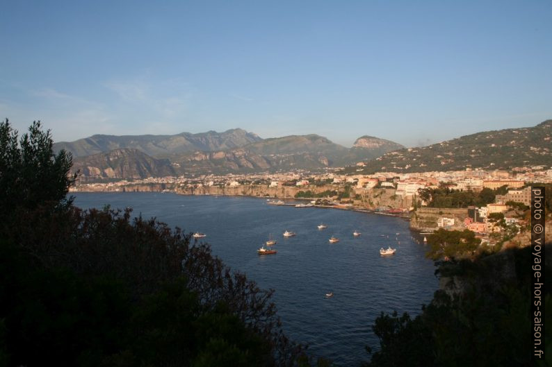 Baie de Sorrente. Photo © André M. Winter