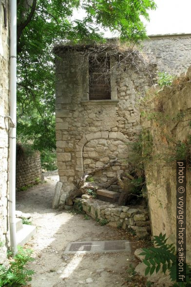 Maisons d'Oppède-le-Vieux. Photo © Veronika Schnablegger