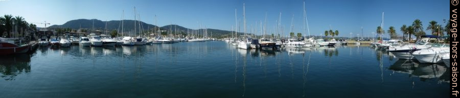 Bassin du Nouveau Port de plaisance de Cavalaire. Photo © André M. Winter