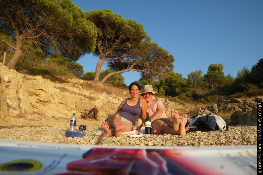 André et Alex sur la plage de la Maison du Pêcheur. Photo © André M. Winter