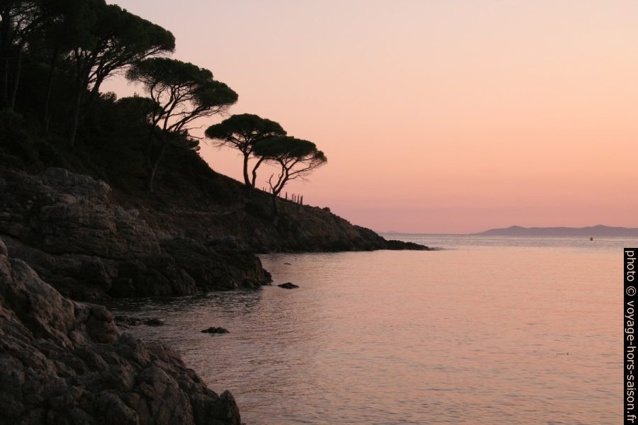 Pointe du Brouis le soir. Photo © André M. Winter