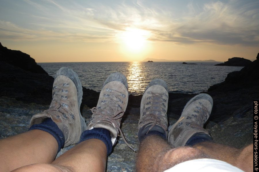 Pause sur la Presqu'île de Giens au coucher du soleil. Photo © André M. Winter