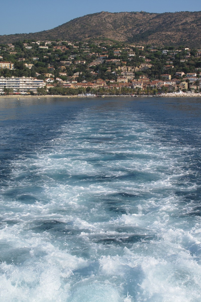 Départ du Lavandou au matin. Photo © Veronika Schnablegger