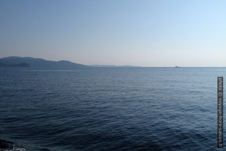 Côte du Cap Nègre au Cap Lardier. Photo © Veronika Schnablegger