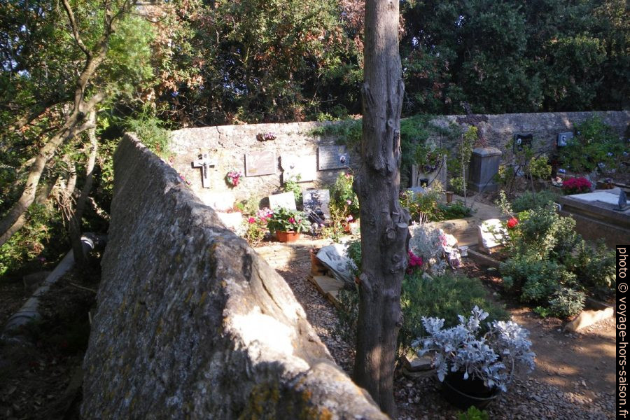 Cimetière de Port-Cros. Photo © André M. Winter