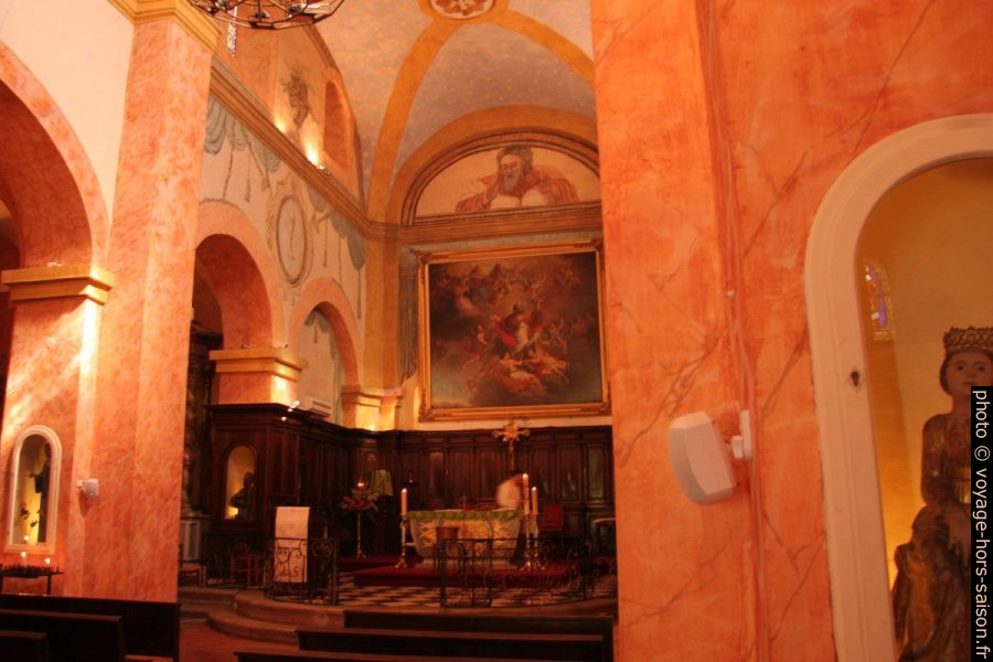 Abside de l'Église Sainte-Trophyme à Bormes. Photo © André M. Winter