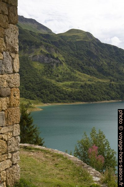 Vue de la Chapelle de Roselend vers la Grande Berge. Photo © Alex Medwedeff
