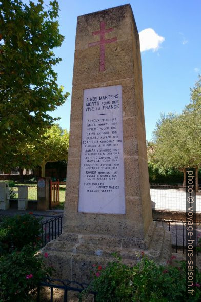 Monument aux morts d'Allemagne-en-Provence. Photo © André M. Winter