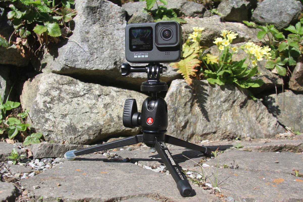 GoPro 9 sur trépied Manfrotto. Photo © André M. Winter