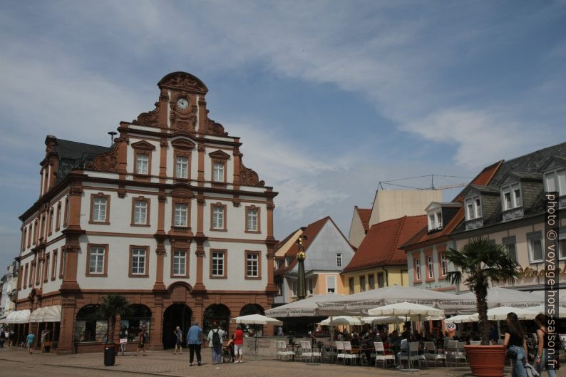 Sur la place principale de Speyer. Photo © Alex Medwedeff