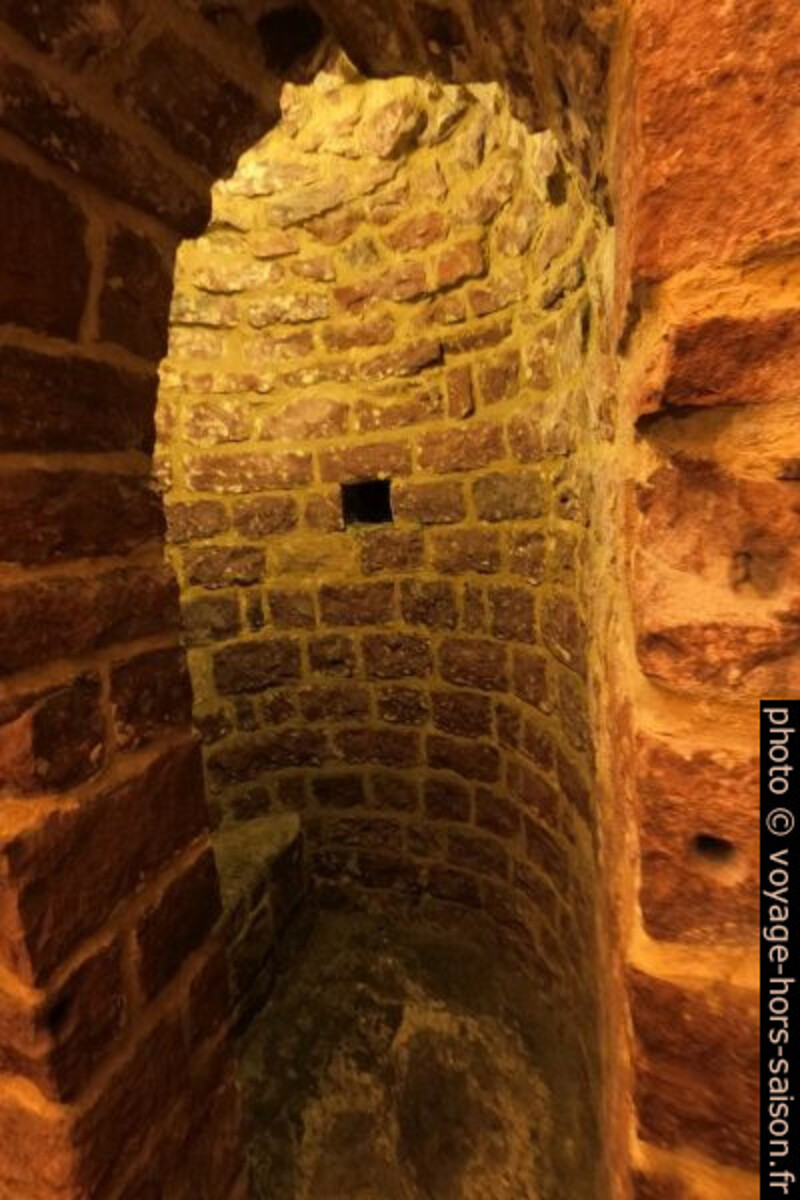 Cabine du mikvé de Speyer. Photo © André M. Winter