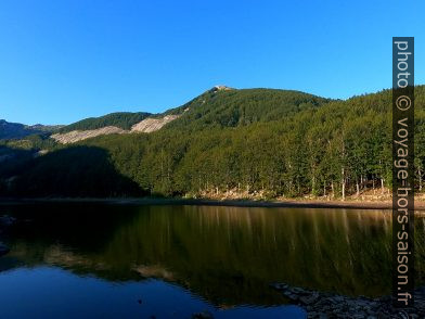 Le Lagoni et Le Monte Paitino. Photo © André M. Winter