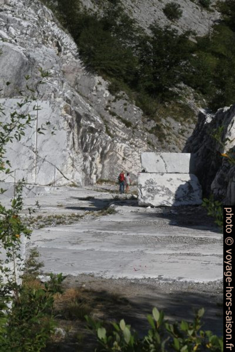 Le chemin 37 passe dans une carrière de marbre délaissée. Photo © Alex Medwedeff