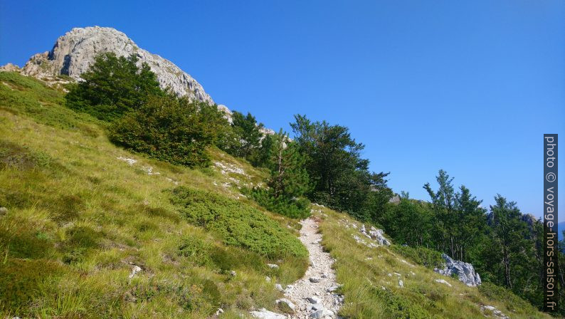 Vue du col Foce di Giovetto vers le Pico d'Uccello. Photo © André M. Winter