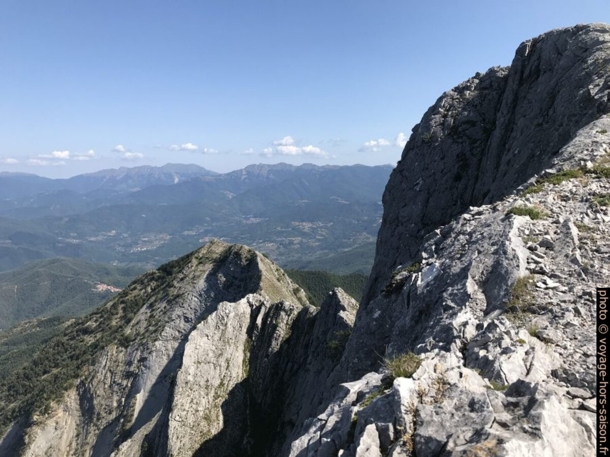 La Cresta du Carpadossa. Photo © Alex Medwedeff