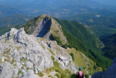 Sous le Pico di Capradossa et la partie nord de la Cresta du Carpadossa. Photo © André M. Winter