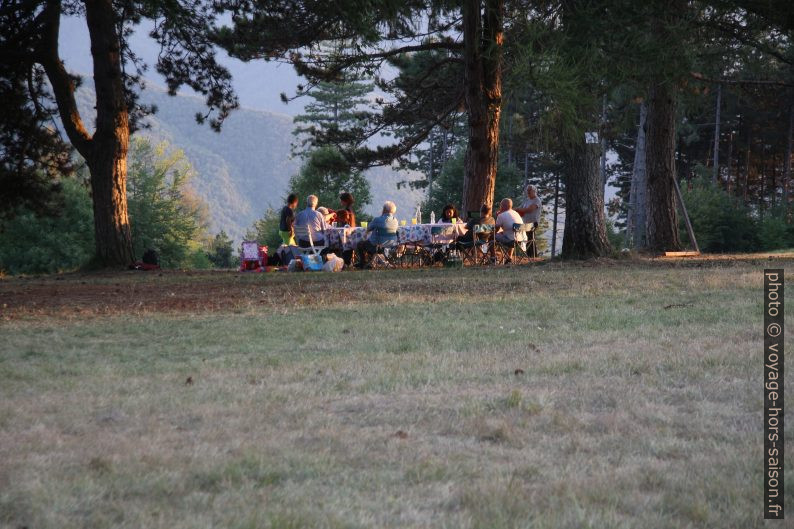 Une fête familiale sur le Monte Argegna. Photo © André M. Winter