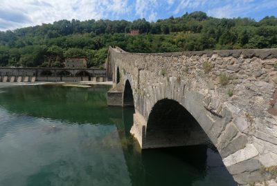 Arcs du Ponte della Maddelena. Photo © André M. Winter